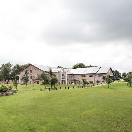 Oak Royal Hotel, Golf And Country Club Chorley  Exterior foto