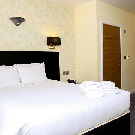 Oak Royal Hotel, Golf And Country Club Chorley  Exterior foto
