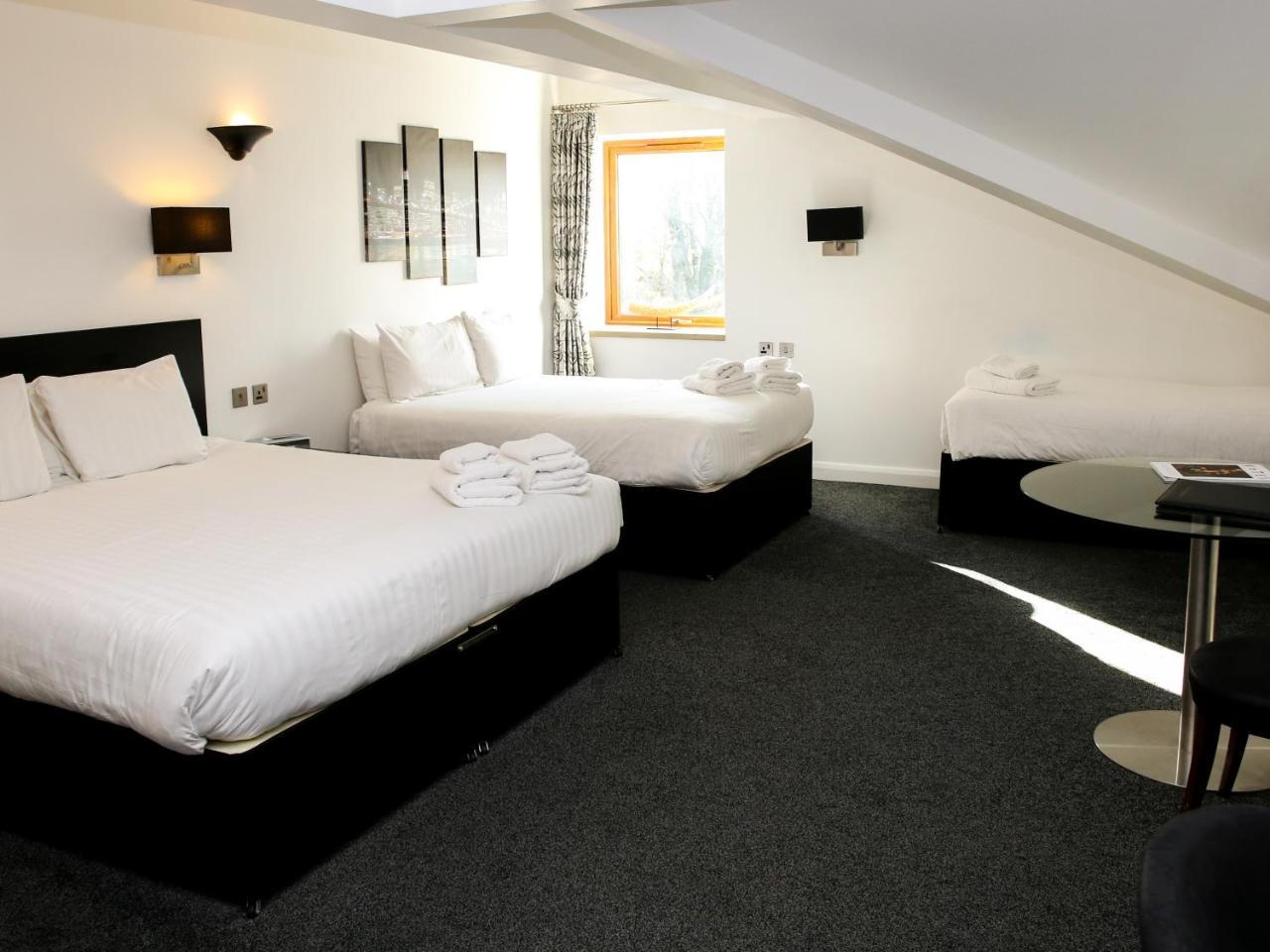 Oak Royal Hotel, Golf And Country Club Chorley  Exterior foto